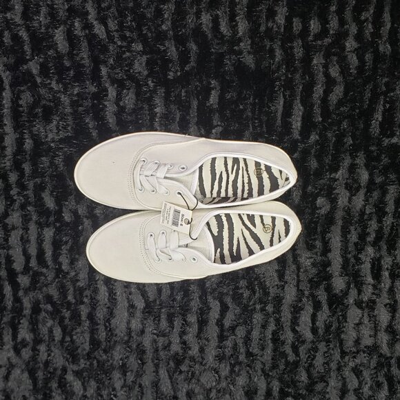 Canvas Casual Ivory Lace Up Loafers Low Top Shoes Off White Size 6 NWT - Picture 4 of 12